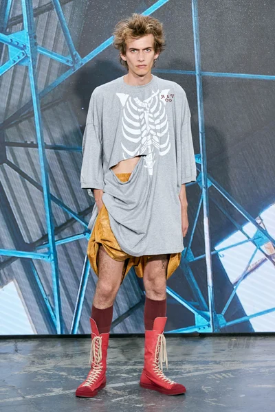 Look 14